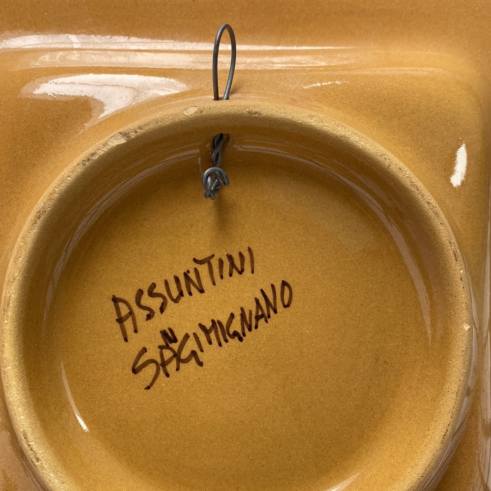 Decorative hanging pottery dish (by Assuntini) - Picture 5 of 7